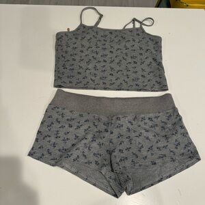 Gray Floral Women's Sleepwear Set